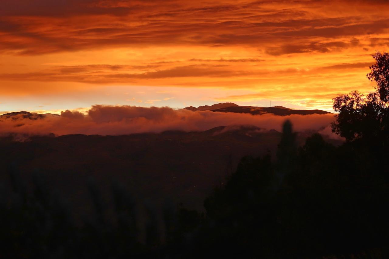 The Lazy Dog Inn A Mountain Lodge อัวรัซ ภายนอก รูปภาพ